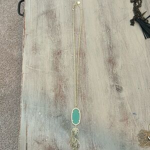 Kendra Scott long necklace-mint color